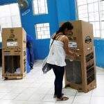 Equador: Lasso e Arauz disputarão segundo turno da eleição presidencial
