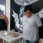 Dupla é presa com porções de maconha e cocaína que seriam entregues em presídio
