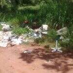 Rua vira depósito de lixo no Rita Vieira e moradores reclamam