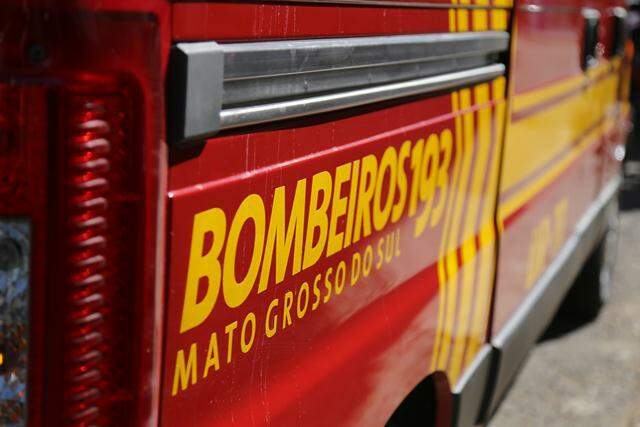 Acidente com 4 carros na Mato Grosso deixa motorista em estado grave