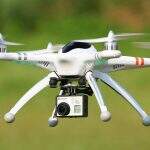 Drone da Denar sofre pane e acaba levado por populares