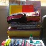 Professora pede ajuda para montar 100 kits escolares para crianças carentes