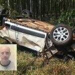 Motorista morre depois de carro capotar e bater em árvore em rodovia