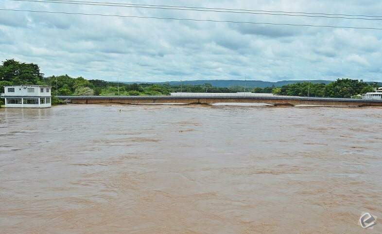 Nível de água do Rio Taquari cai, mas estado de alerta continua