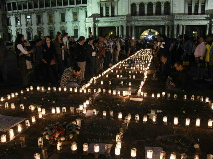 Sobe para 40 número de adolescentes mortas em incêndio na Guatemala