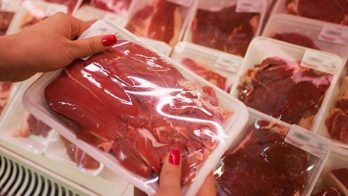 Governo suspende exportação de 21 frigoríficos investigados na Carne Fraca