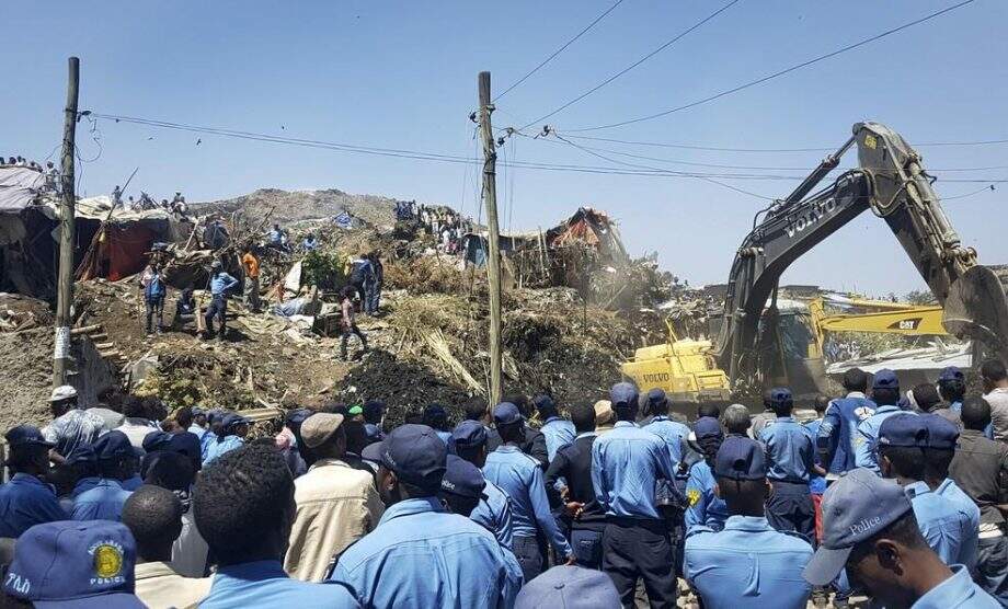 Sobe para 46 o número de mortos em deslizamento de lixo na Etiópia