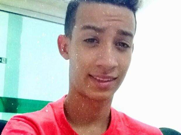 Familares e amigos de adolescente morto em lava-jato farão protesto no Fórum