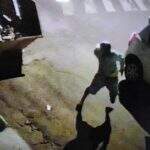 VÍDEO: suspeito de cometer roubos com carro do Governo de MS é preso com arma de brinquedo