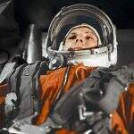 12 de abril de 1961: Iuri Gagarin torna-se o primeiro homem a viajar ao espaço.