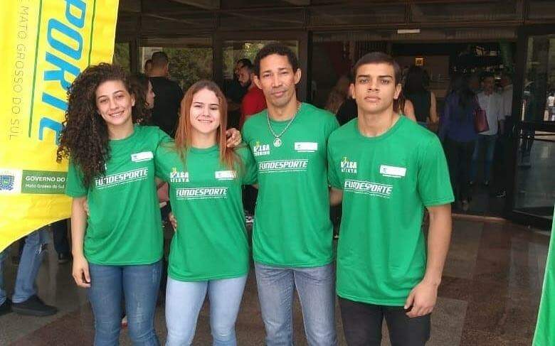 Atletas de MS vencem campeonato brasileiro de luta olímpica neste domingo