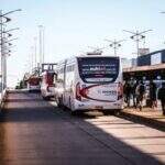 No Morenão, ônibus só chegaram 7h30, e lotados, reclamam passageiros
