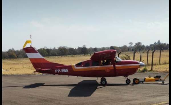 Após 4 dias desaparecido no Pantanal, homem é encontrado debilitado e socorrido em avião