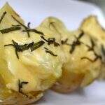 Imperdível: batatas com queijo para acompanhamento