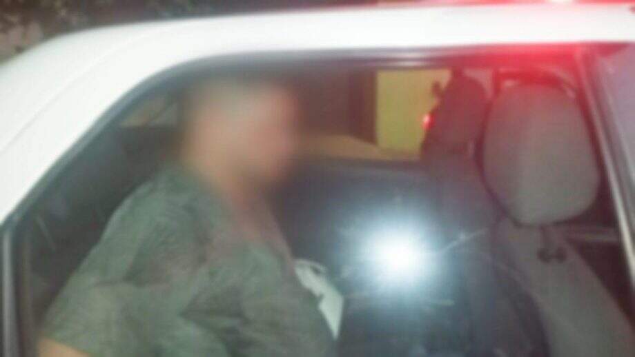 Flagrado bêbado, motorista tentar subornar PM e é preso por desacato em Campo Grande
