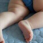 Bebês são internados após tomarem vacina contra Covid por engano em SP