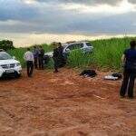 Taxista esfaqueado até a morte foi escolhido aleatoriamente por trio que planejava roubar