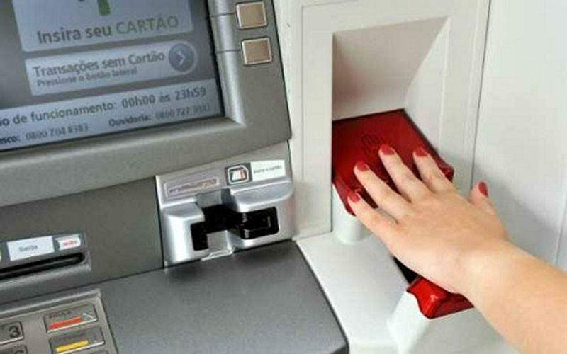 Gerente de banco responde por peculato após desviar R$ 48 mil de depósitos nos caixas eletrônicos em MS