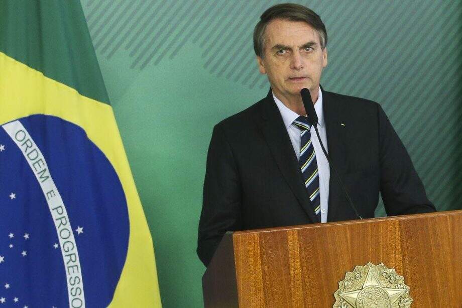 Bolsonaro se queixa e fala em trocar embaixadores