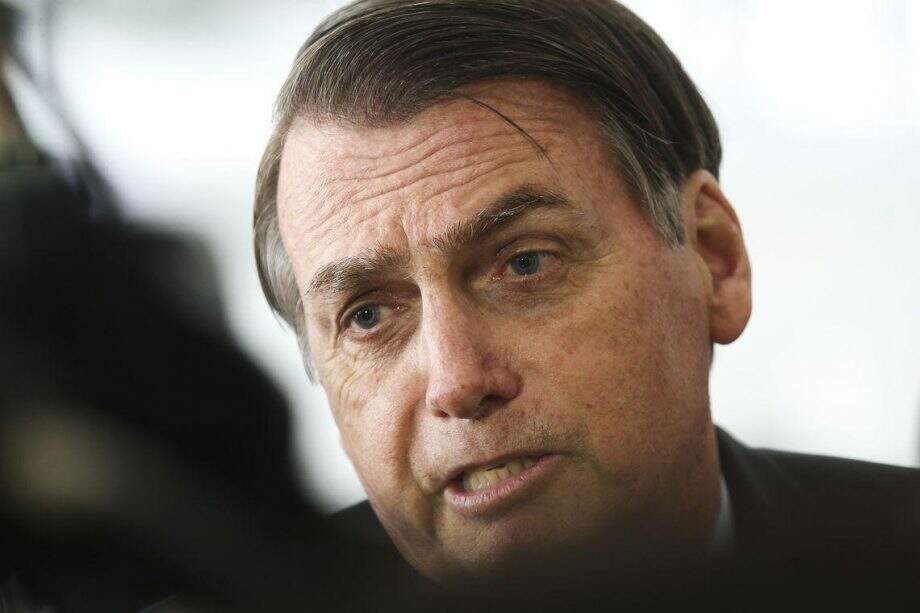 Em reunião, Bolsonaro pede foco na reforma e pacificação no Congresso