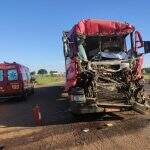 Caminhoneiro morre ao colidir na traseira de caminhão na BR-163 em Naviraí