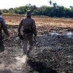 Bombeiros usam drones em operação para combater incêndios no Pantanal