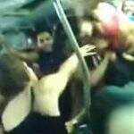 Mulheres trocam tapas e mordidas em treta para sentar no ônibus