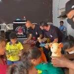 Crianças do Dom Antônio Barbosa recebem mais de 1200 brinquedos de escola do Corinthians