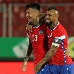 Vidal faz 2 gols, Chile vence Peru e sobe na classificação das Eliminatórias