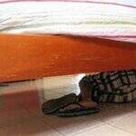 Ladrão invade casa e se esconde da PM embaixo de cama de criança