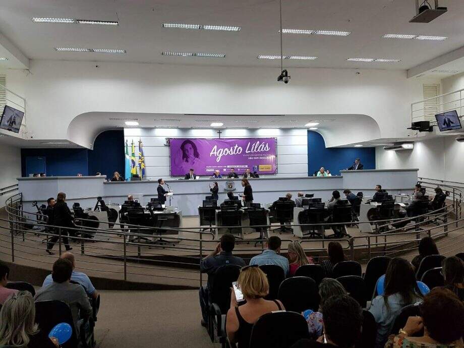 Vereadores durante sessão no plenário da Câmara Municipal de Campo Grande. (Richelieu Pereira