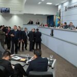 Pedido de informação ao prefeito gera ataques e troca de farpas entre Chiquinho e Loester