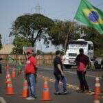 Caminhoneiros mantêm protestos com 65 pontos de bloqueio em Mato Grosso do Sul