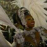 Segundo dia de desfile das escolas de samba do Rio tem homenagens a Marielle, Lula e Clara Nunes