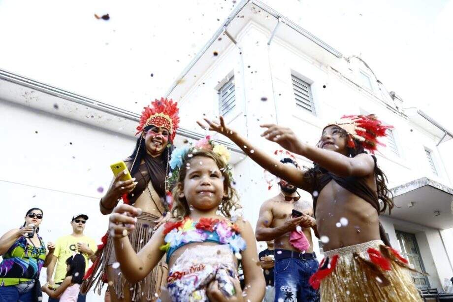 AGENDONA: Capivara Blasé e 1º Grito de Carnaval do Rotunda