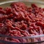 Alta no preço da carne faz Semed reajustar contrato em R$ 609 mil com fornecedor