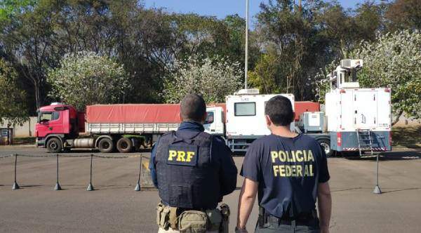 Caminhoneiro é preso com cocaína avaliada em R$ 40 milhões logo após sair de MS