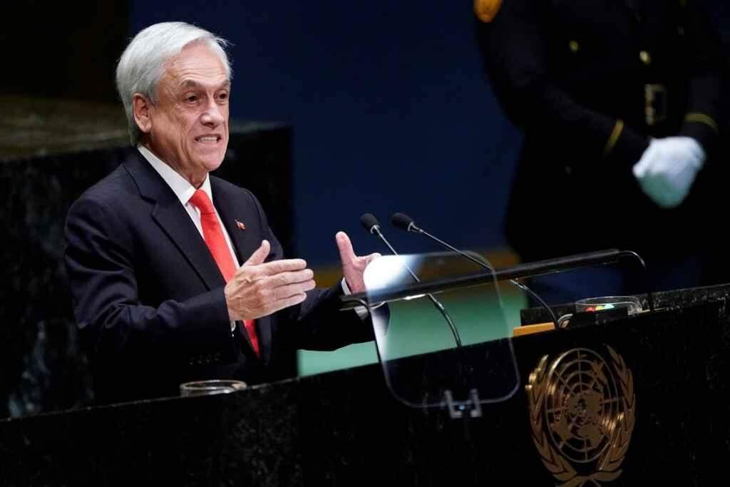 Chile segue com jornadas violentas e Piñera faz reunião de emergência
