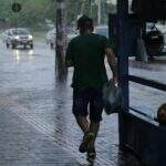Chuva em Campo Grande ameniza calorão; previsão é de tempestade em MS