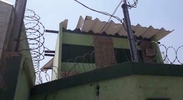 VÍDEO: Vendaval arranca telhado de guarita do Exército e assusta moradores da Vila Alba