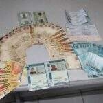 Polícia prende 4 por tráfico, apreende R$ 10 mil em dinheiro e CNH falsa