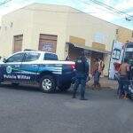 Atiradores estavam de moto e atingiram vítima nas nádegas no centro de Campo Grande