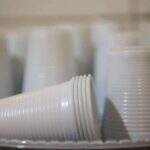 Lei proíbe copos e talheres de plástico na cidade de São Paulo