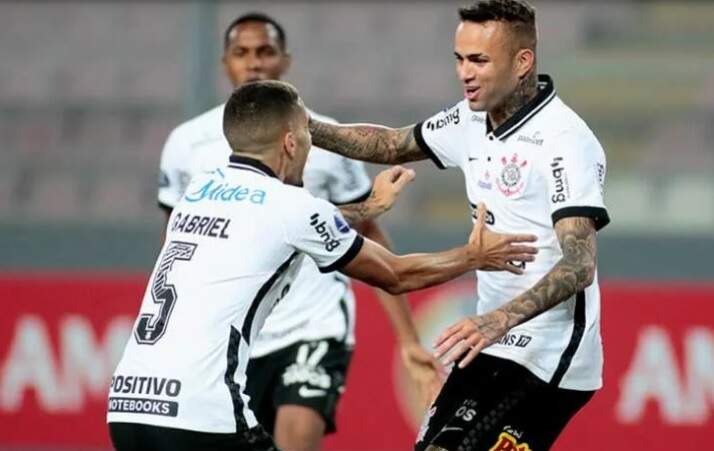 Luan volta a brilhar e Corinthians vence a primeira na Copa Sul-Americana