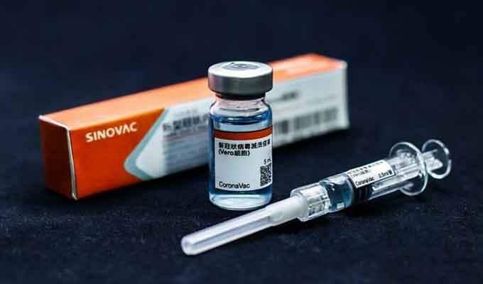 Butantan começa a produzir 8,6 milhões de novas doses da Coronavac