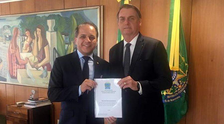 Deputado estadual Coronel David ao lado do presidente Jair Bolsonaro (Foto: Reprodução Facebook)