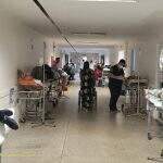 Ainda acima do limite, 48 pacientes estão ‘amontoados’ e em corredores da Santa Casa
