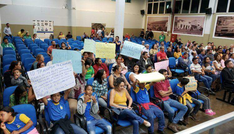 Estudantes estiveram na Câmara no mês passado pedido ajuda (Renato Giansante