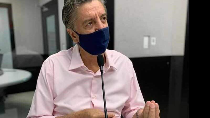 Bolsonaro cria polêmica para se isentar de responsabilidade, diz Dagoberto sobre CPI
