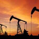 Produção de petróleo é de 2,55 milhões de barris por dia em março